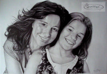 Carregar imagem no visualizador da galeria, Retratos a grafite / carvão, por encomenda