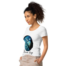 Carregar imagem no visualizador da galeria, Blue Fenix T-shirt básica de tecido orgânico feminina